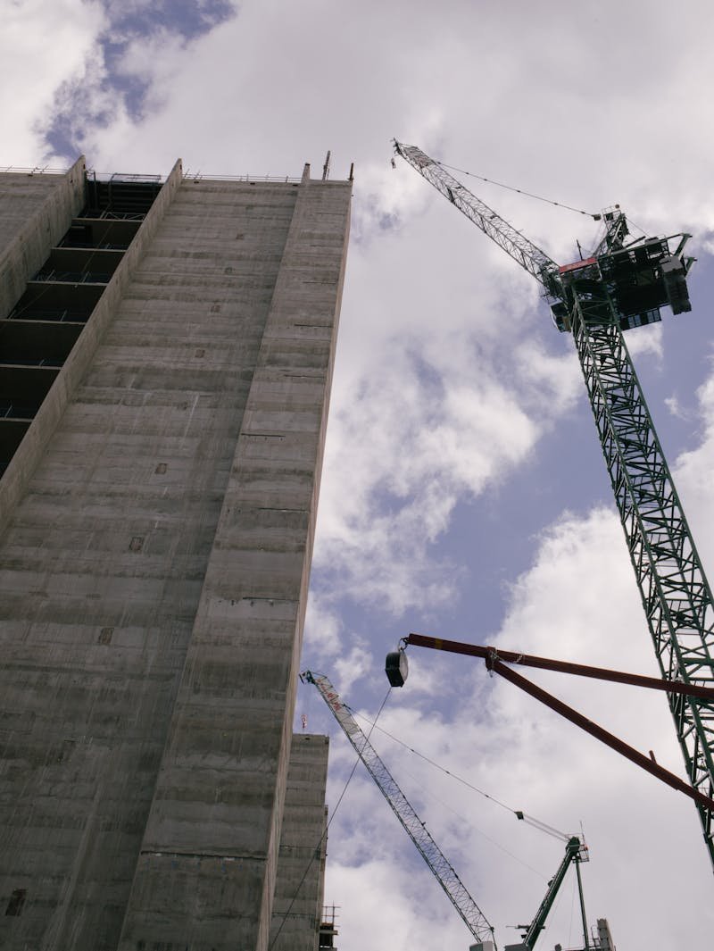 How Long Does a Concrete Foundation Last on Houston Clay Soil?